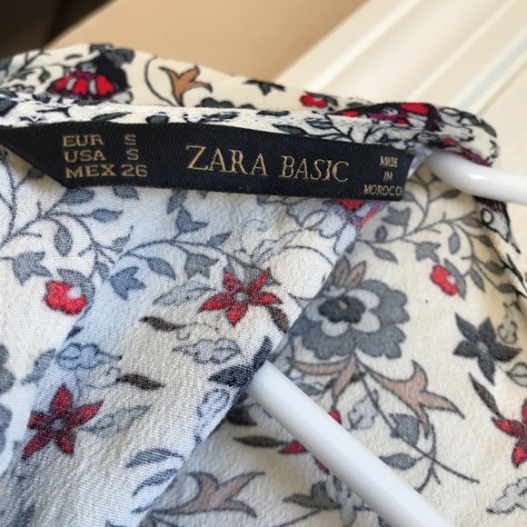 Short dress - Picture 6 of 8